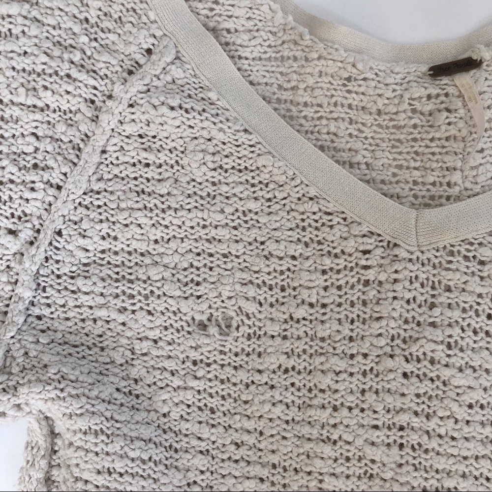 ⭐️FREE PEOPLE KNIT SWEATER⭐️ - Picture 5 of 6